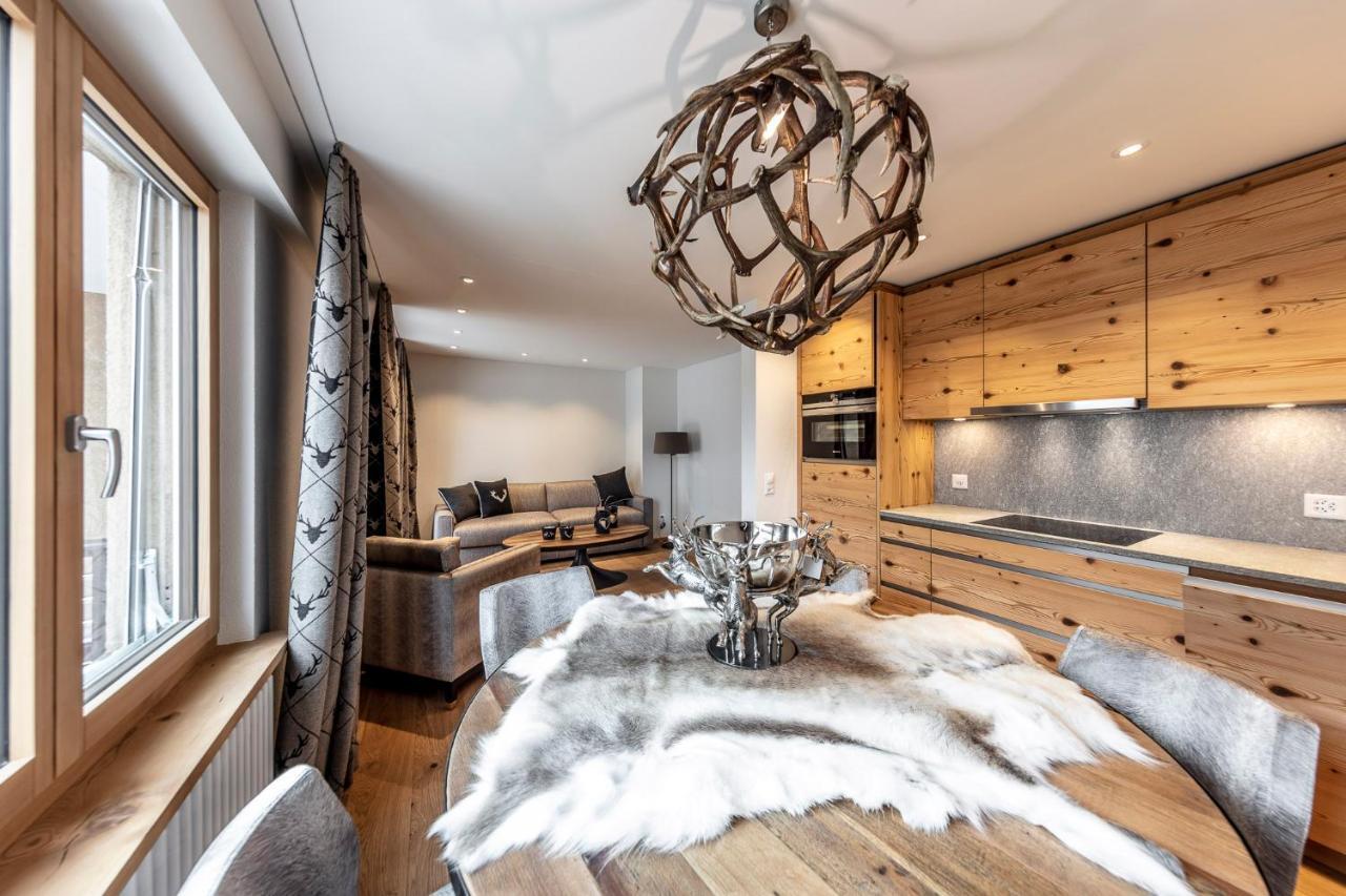 Unique Alpic Style Apartment In The Heart Of 다보스 외부 사진