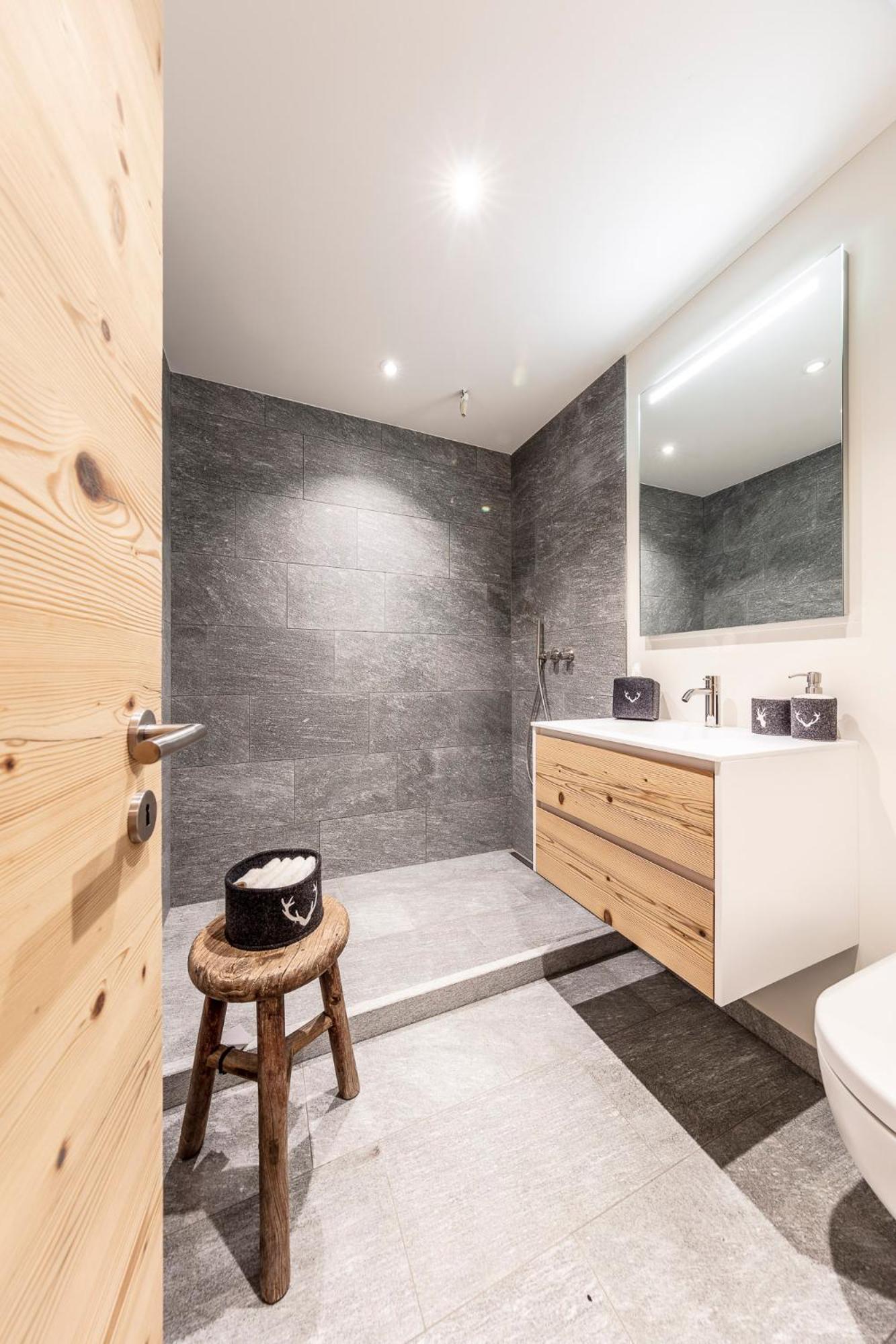 Unique Alpic Style Apartment In The Heart Of 다보스 외부 사진
