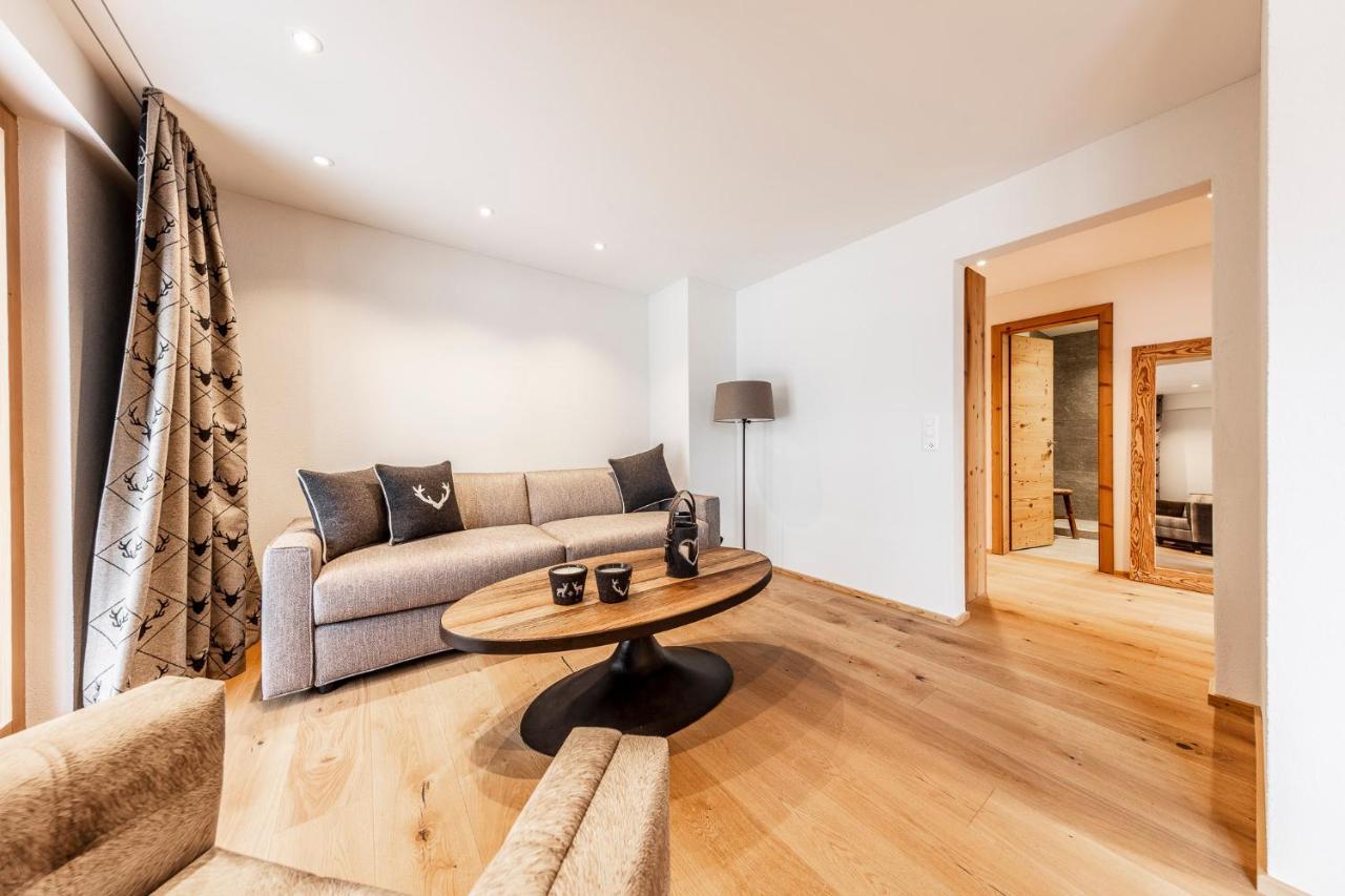 Unique Alpic Style Apartment In The Heart Of 다보스 외부 사진